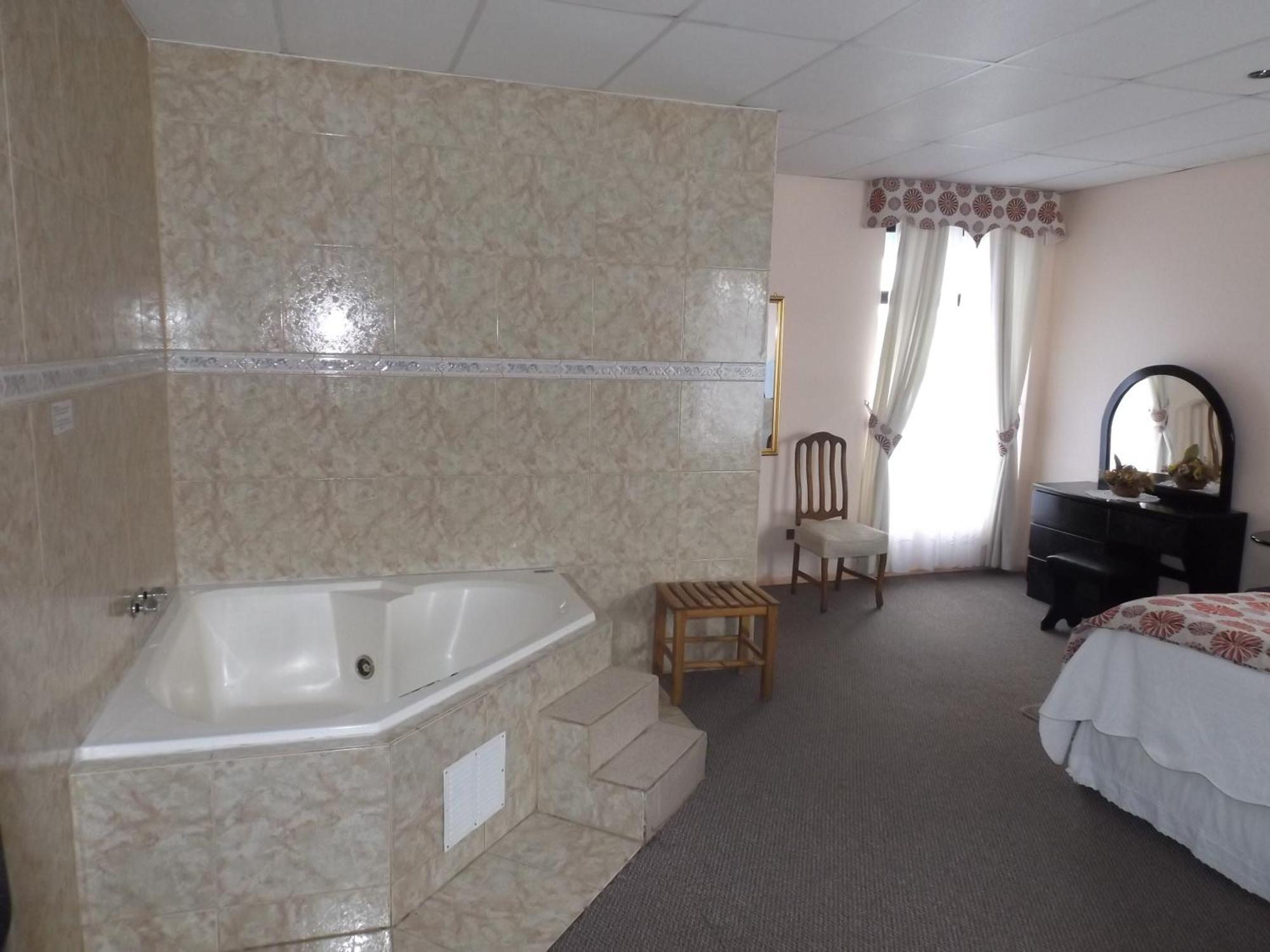 Hotel Esmeralda Castro Værelse billede